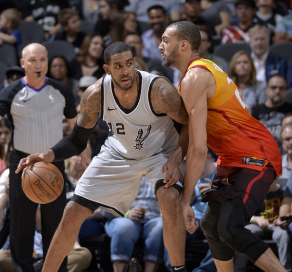 法布雷加斯：尼科-帕斯一月份不回皇马；曾想把马蒂奇带到科莫（法布雷加斯：尼科·帕斯1月不回皇马，曾欲将马蒂奇带到科莫）