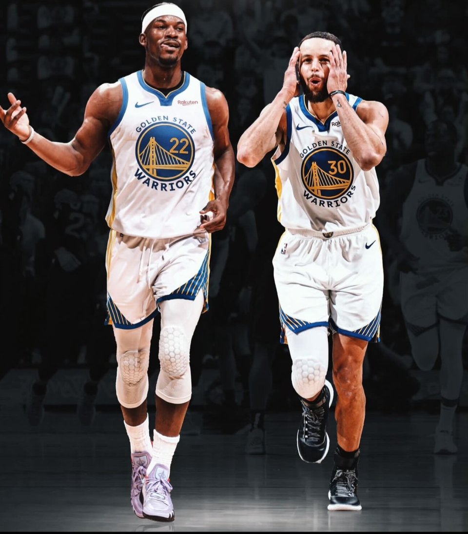 皇马：“嘿，你的益达。”利物浦：“不，是你的益达。”（皇马：“给，你的益达。”利物浦：“不对，还是你的。”）