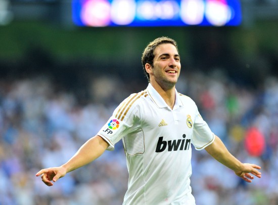 刘翠青获残特奥会女子T11级100米跑冠军（刘翠青夺得残特奥会女子T11级100米金牌）